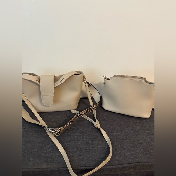 NWT! Michael Kors crossbody-ivory & snack print- great for fall! - Picture 2 of 9